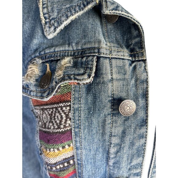 Free People Womens Jean Jacket Size 8 Blue Trucker Distressed Baja Aztec Denim - Picture 4 of 10